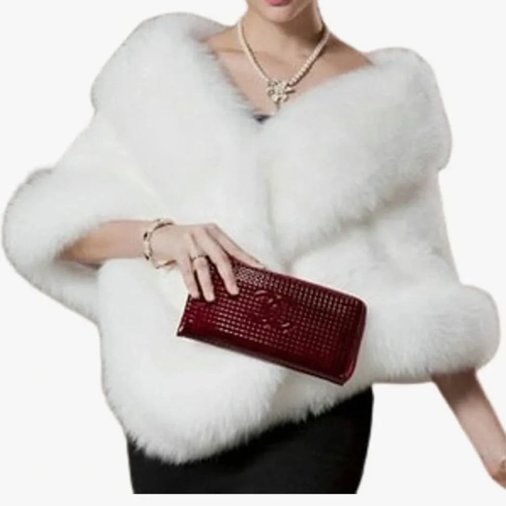 Faux fur shawl/ wrap - Picture 2 of 6